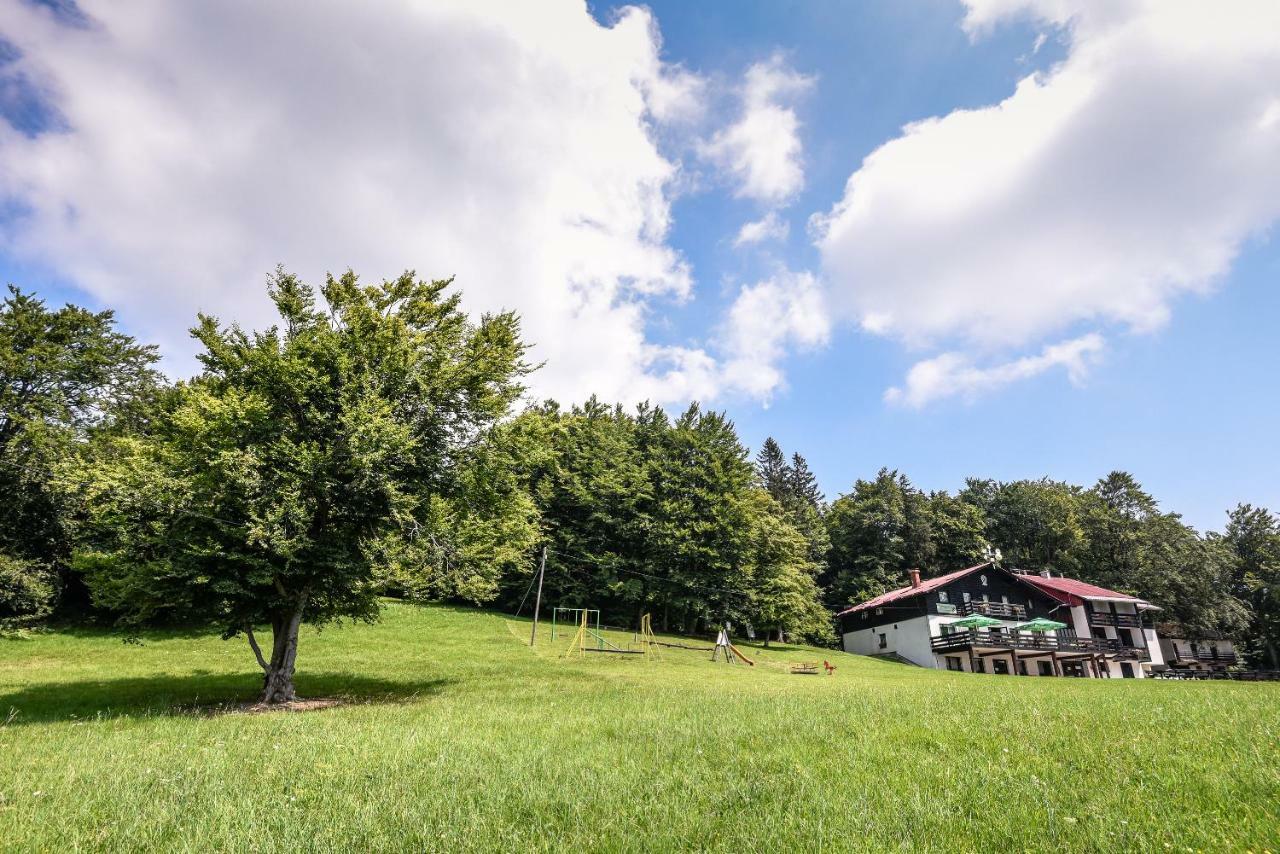 Planinski Dom Na Kalu Dol pri Hrastniku Exterior foto